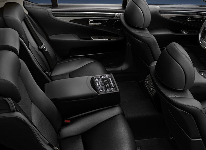 lexus-luxury-sedan3